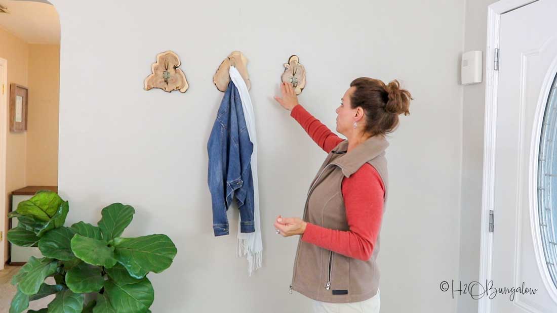 Hanging a coat outlet rack