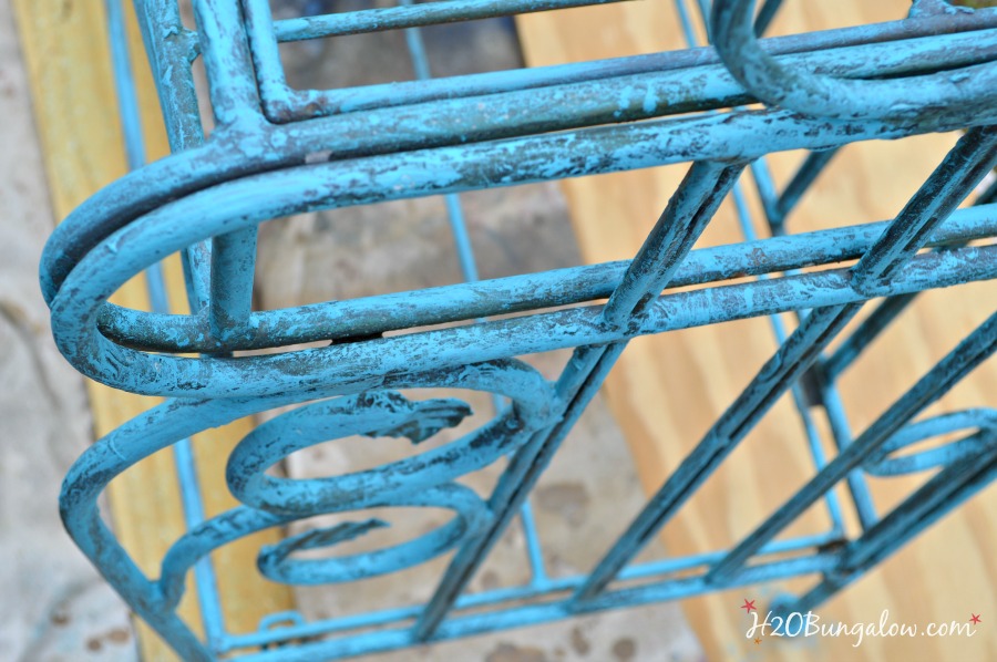 Create-aged-blue-patina-on-bakers-rack-H2OBungalow