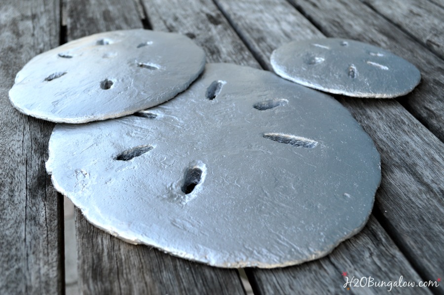 DIY-concrete-sand-dollars-H2OBungalow