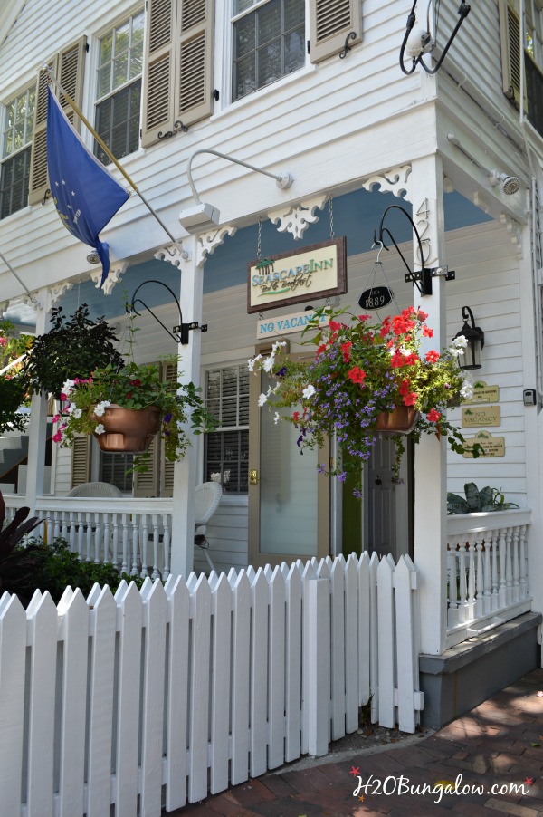 Beautiful buildings in Key West H2OBungalow