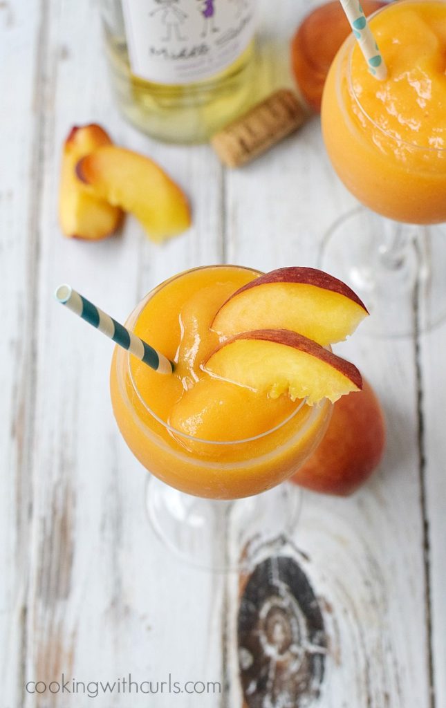 Peach Moscasto Smoothie DIY Sunday Showcase feature 