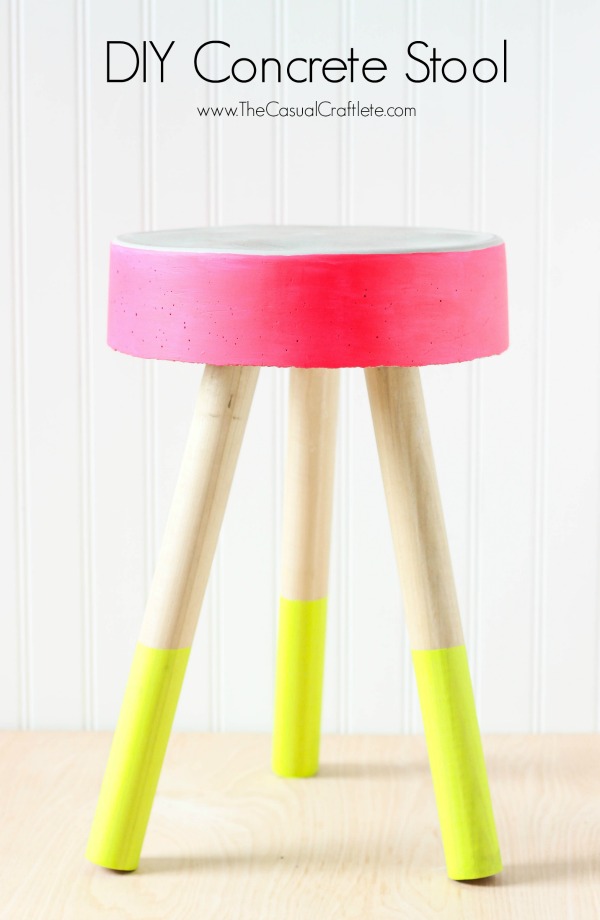 DIY Concrete Stool DIY Sunday Showcase feauture 