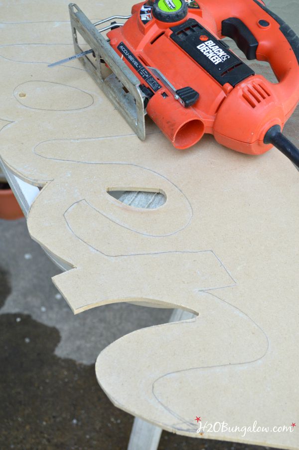 DIY-wood-cut-out-name-tutorial-H2OBungalow