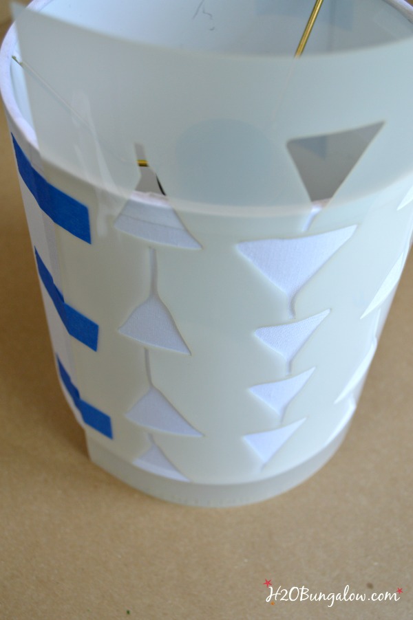 DIY tutorial on how to stencil a lampshade by H2OBungalow