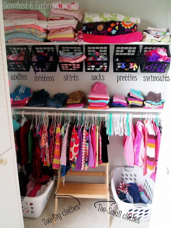 Little-girls-closet-organization-ideas-Sawdust-and-Embryos-Copy_thumb