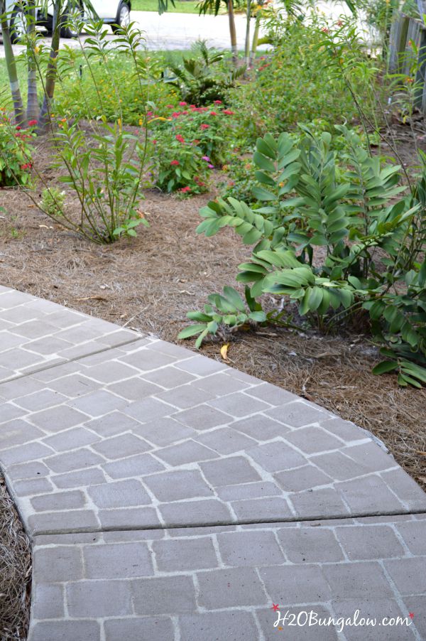 can you paint patio pavers