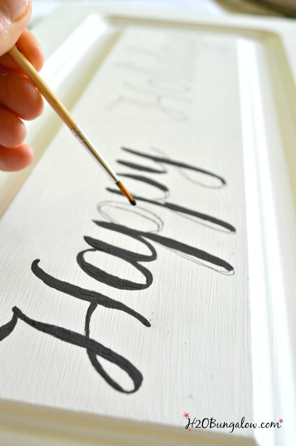 Restore-How-to-make-holidays-sign-from-door-H2OBungalow