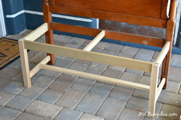 DIY twin headboard bench tutorial with basket storage H2OBungalow.com #powertoolchallengeteam #organizewithpowertools