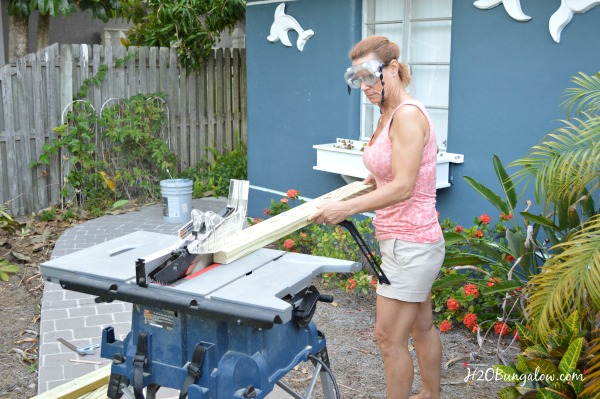 cut-boards-for-DIY-outdoor-sofa-table-with-table-saw-H2OBungalow