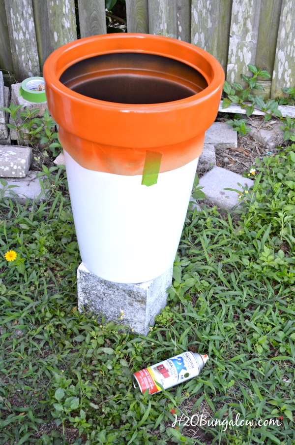 How to Spray Paint Plastic Planters in 7 Easy Steps