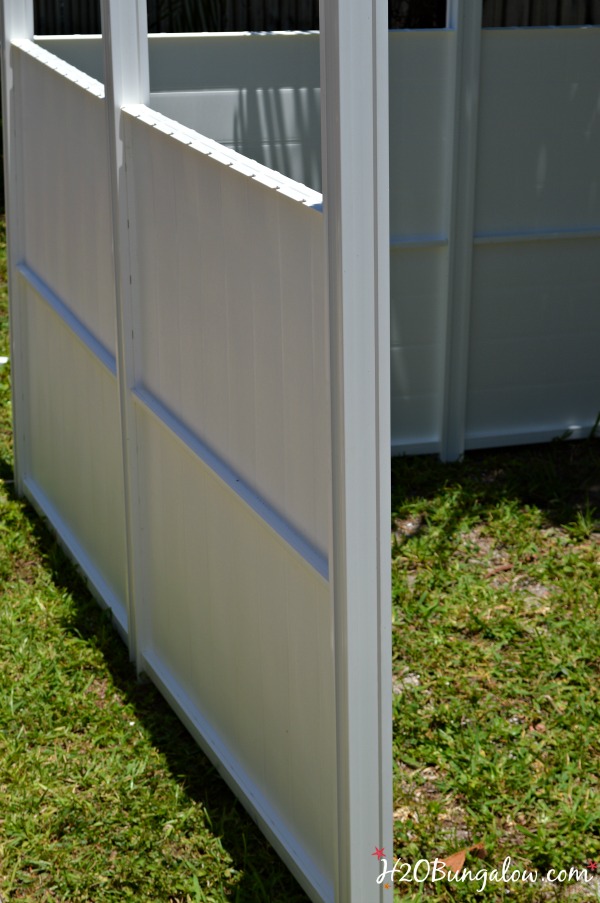 Hide the uglies in your yard with this easy privacy screen. Simple DIY fence, no tools, hardware, glue or concrete needed. H2OBungalow 