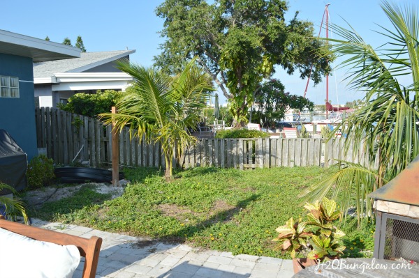 empty back yard area with grass