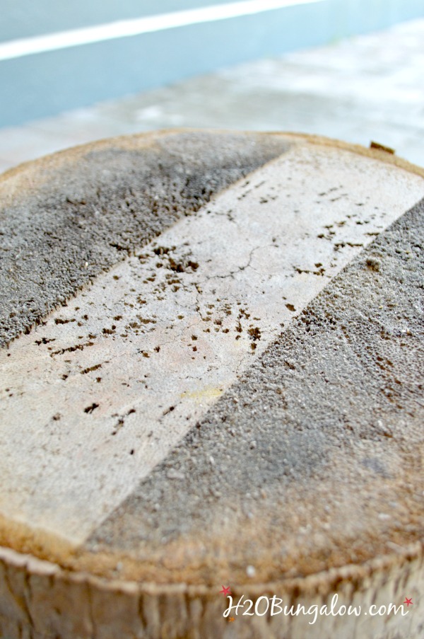 Planer-on-tree-stump-silver-table-H2OBungalow