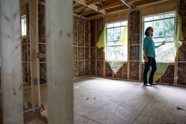 4 remodeling safety tips everyone should use when planning a home improvement project. Whether it's a DIY project or you're hiring help these are a must. 