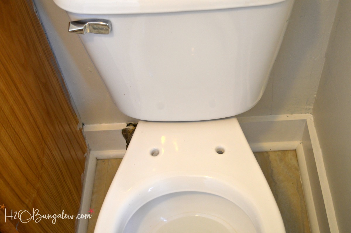 Step by step simple tutorial to install a slow close toilet seat to replace a worn or discolored toilet seat in less than 15 minutes. 