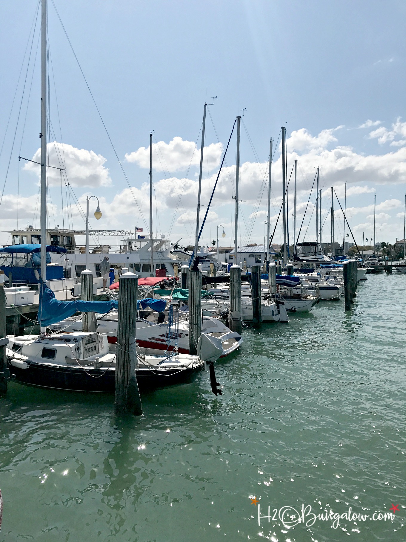 Rough seas and high winds had us change our plans on a weekend sail but we still had fun Visiting Clearwater Fl by boat and exploring this cute beach town. 