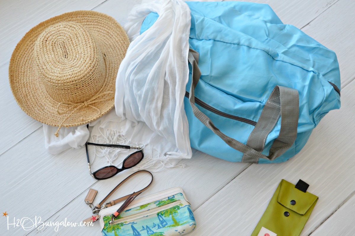 Best Organization Tips For Travel and Packing a Suitcase - H2OBungalow