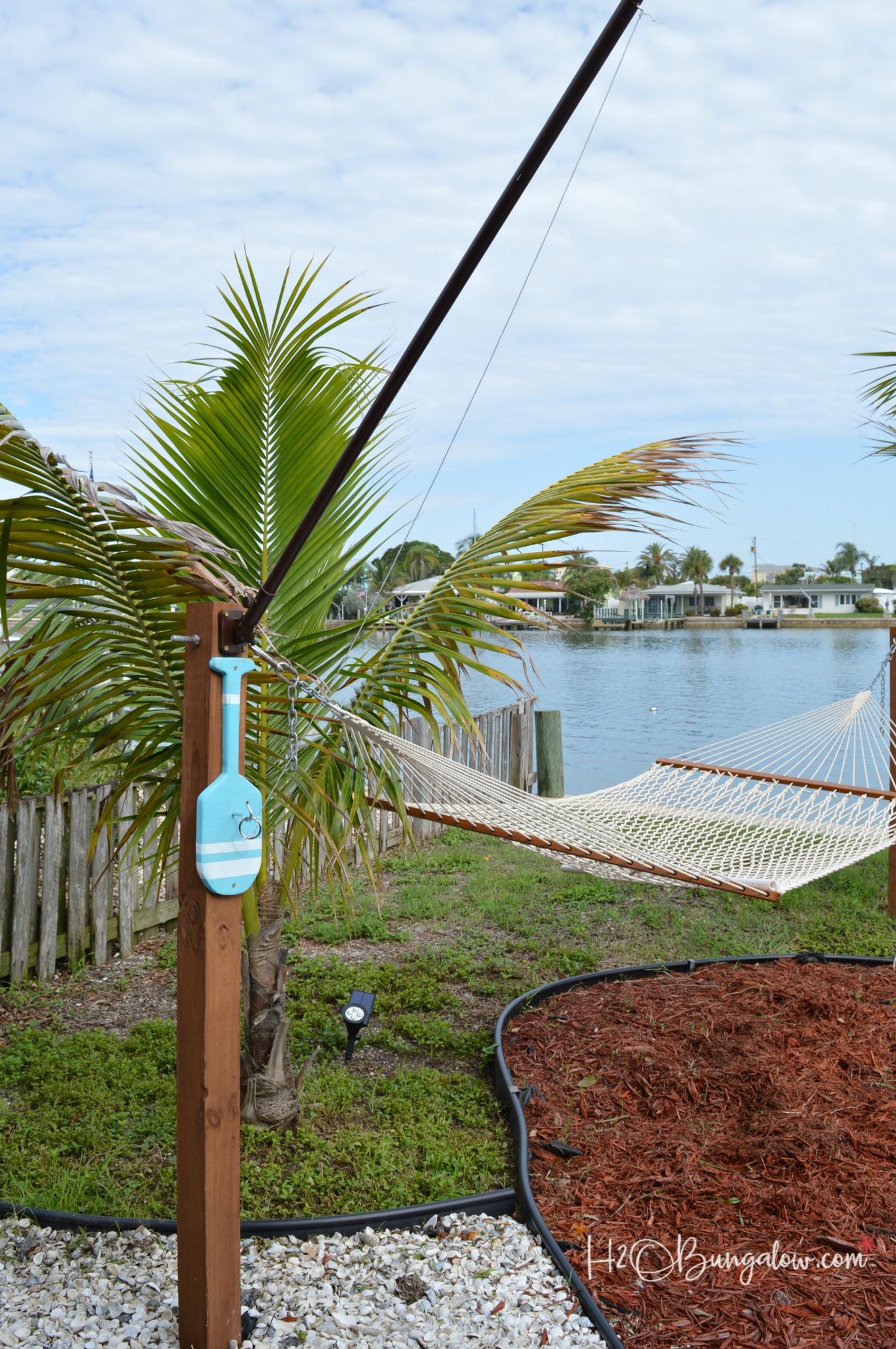 diy hook and ring game mounted on a pole 