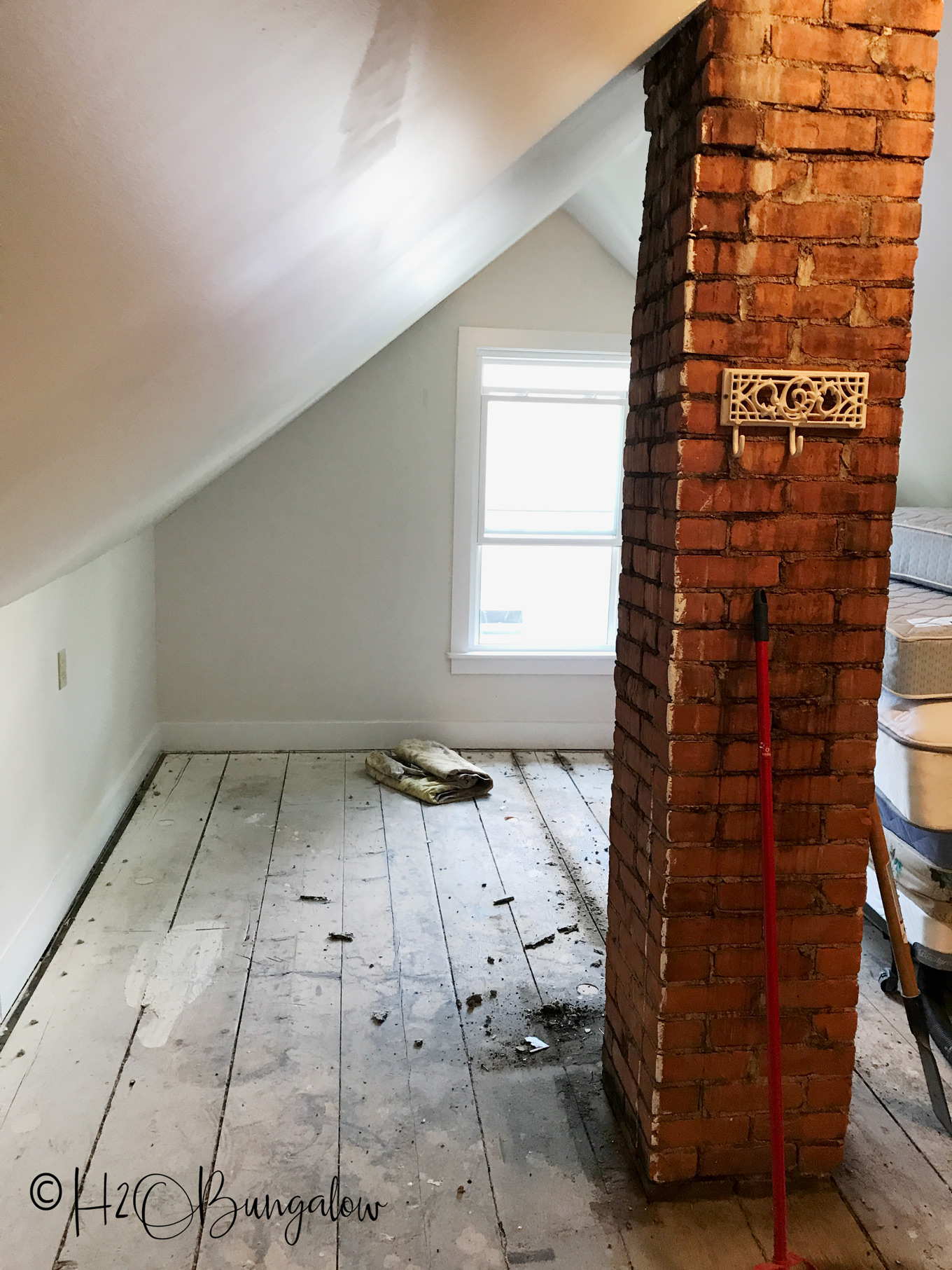 wood floors shown prior to painting