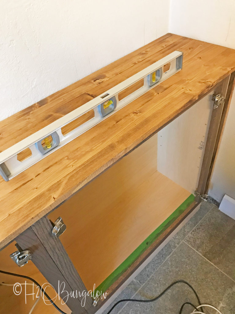 How to Build Built In Bookcases With H2OBungalow