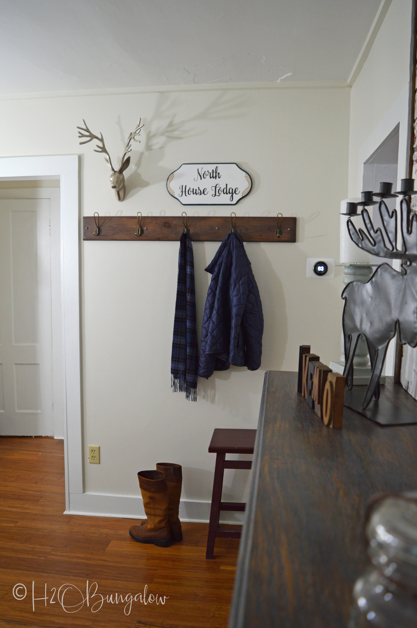 Diy farmhouse best sale coat rack