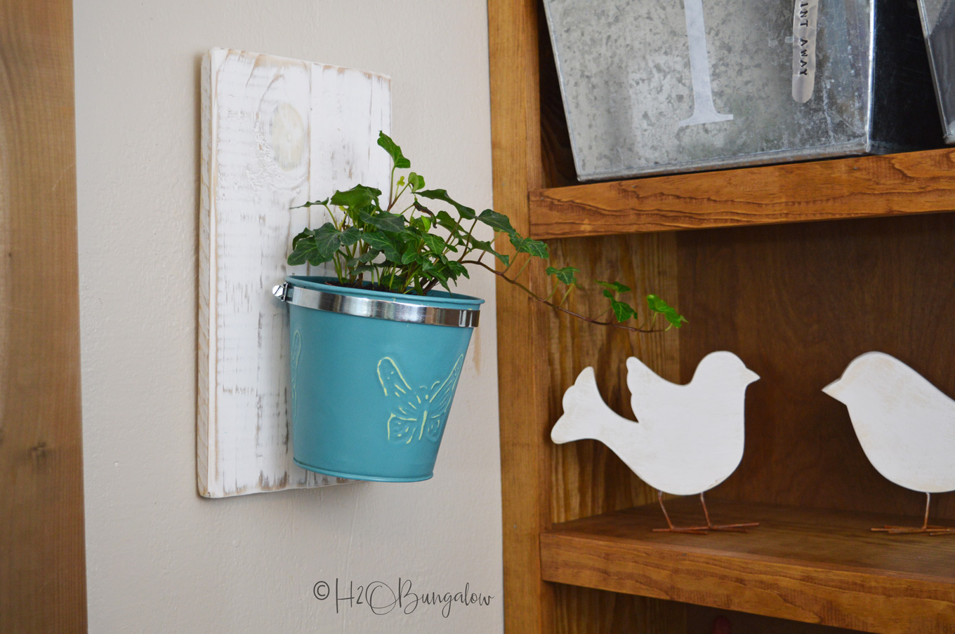 Small Wall Hung Planter, Flower Pot Holder 