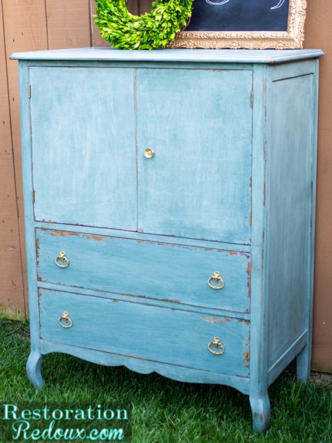 53 Gorgeous Blue Painted Furniture Ideas - H2obungalow