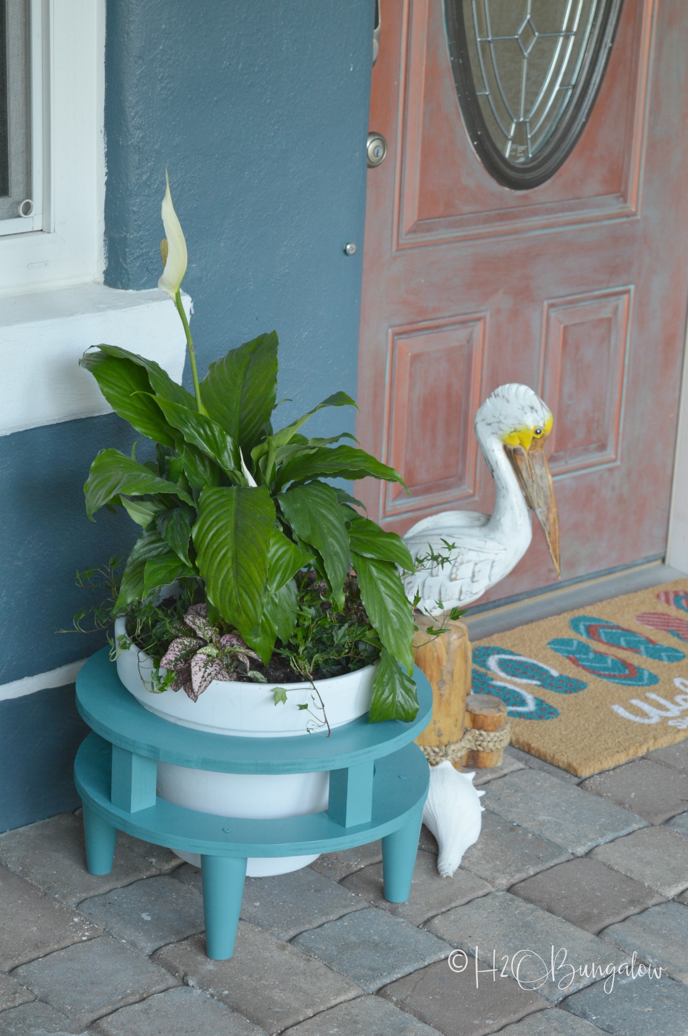 DIY Mid Century Modern Plant Stand - H2OBungalow