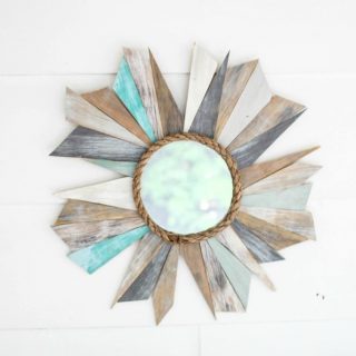 Every beach house neads weathered wood! Find 12 more fresh and trendy beach house decor ideas that you can DIY. Tutorials for coastal decor and beach themed home decor, beach cottage decor and modern coastal.