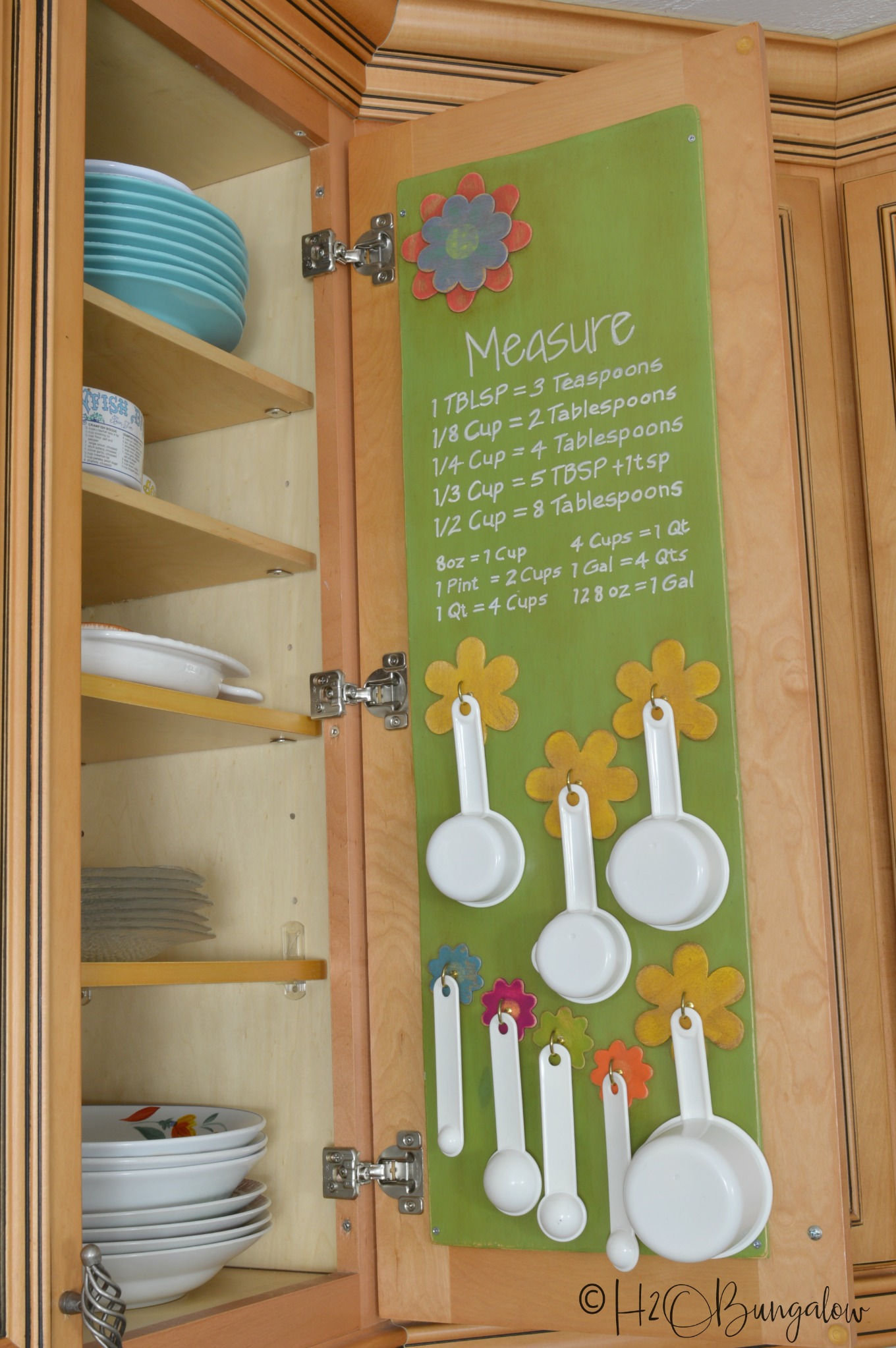 DIY Cabinet Measuring Cup Organizer