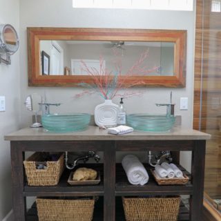 Lots of gorgeous DIY shelving ideas for home decor and storage in this post!