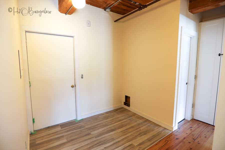 Modern Rustic Diy Mudroom Entry H2obungalow