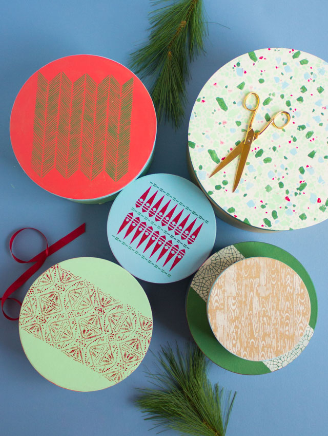 stamped round boxes for cookies and small gifts 