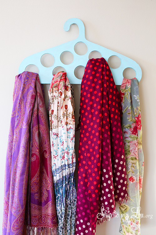 diy scarf organizer