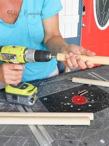 Make a DIY Small Folding Portable Table - H2OBungalow