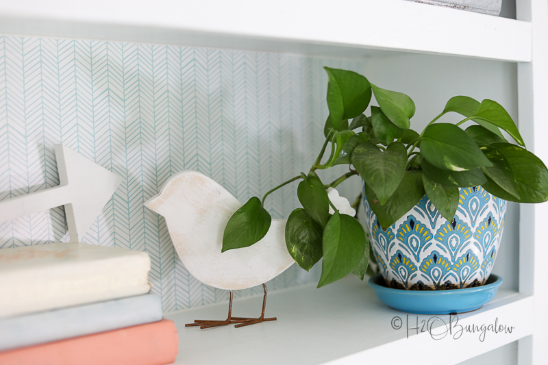 How to decorate the back of a bookcase + easy shelf liners for the kitchen  cabinets - Green With Decor